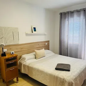 Privada Con Balcon Vecindario (Gran Canaria)